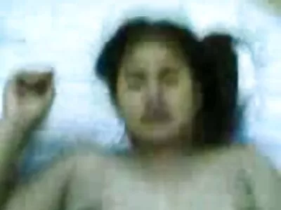 BBW தேன் அவளது ஊதுபத்தி திறன்களைக் காட்டுகிறது
