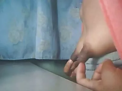 பெரிய கழுதையுடன் MILF லத்தீனா உடலுறவு கொண்டது