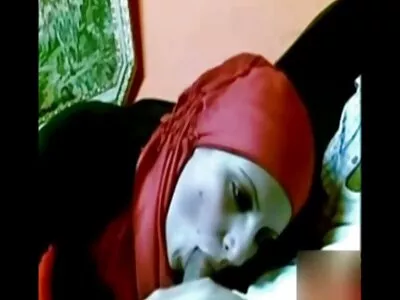 ஒரு நல்ல பிம்போ அவளுடைய மனிதனை சவாரி செய்கிறது