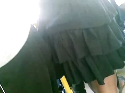 கவர்ச்சியான சியர்லீடர் என் மெல்ல உறிஞ்சுகிறது